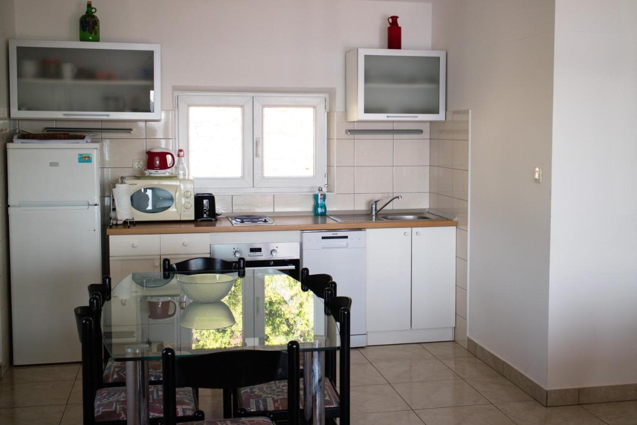 Apartman Klara Lumbarda Exterior photo