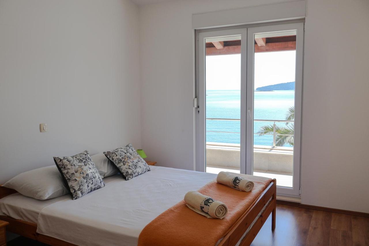 Apartman Klara Lumbarda Exterior photo